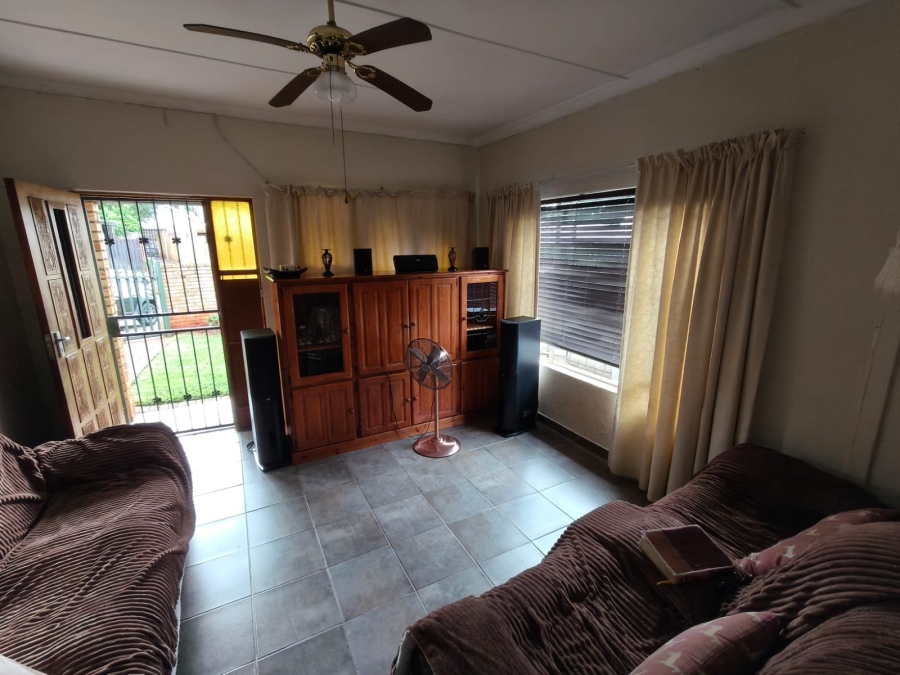 3 Bedroom Property for Sale in Protea Park North West